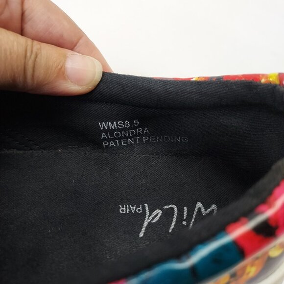 Wild Pair Shoe Alondra Women Size 8.5 Fashion Sneakers Multicolor Floral Slip-On - Picture 12 of 12